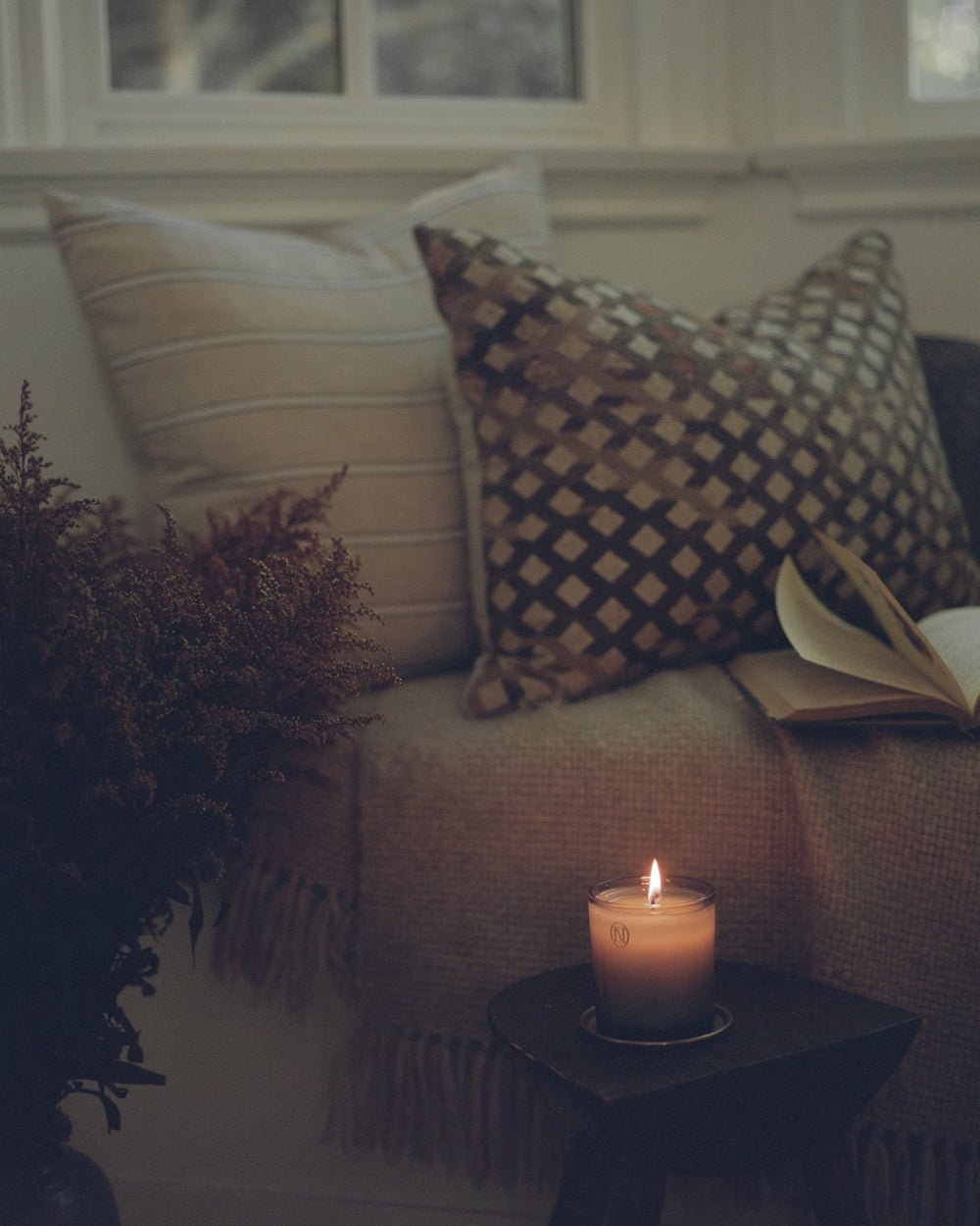 CANDLES N˚03 Nightcap Candle | Seductive Sandalwood & Musk LAVUNE