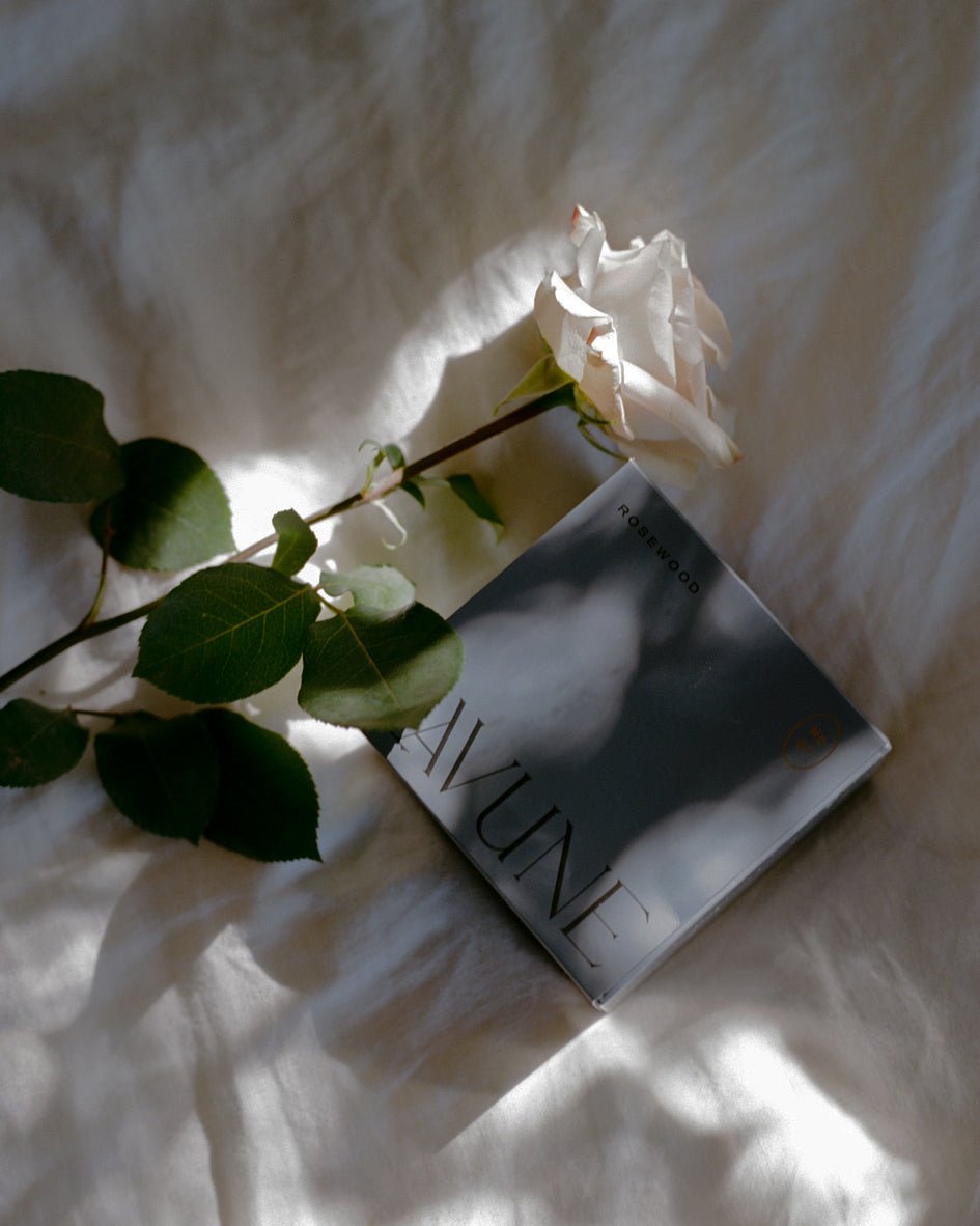 CANDLES N˚07 Rosewood Candle | Bruised Rose & Sandalwood LAVUNE