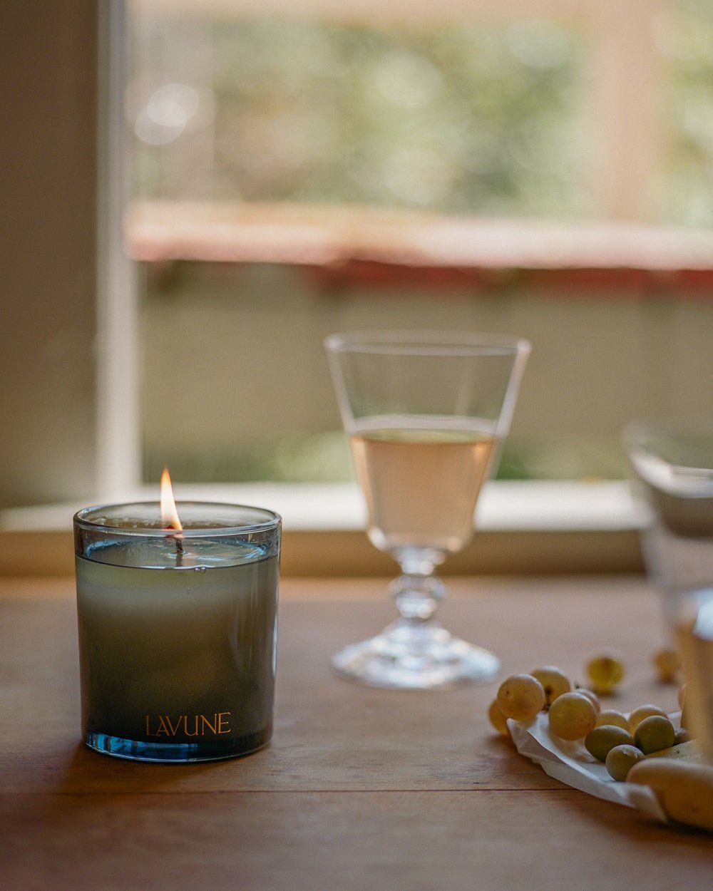 CANDLES N˚06 Solstice Candle | Warm Heliotrope & Cedarwood LAVUNE